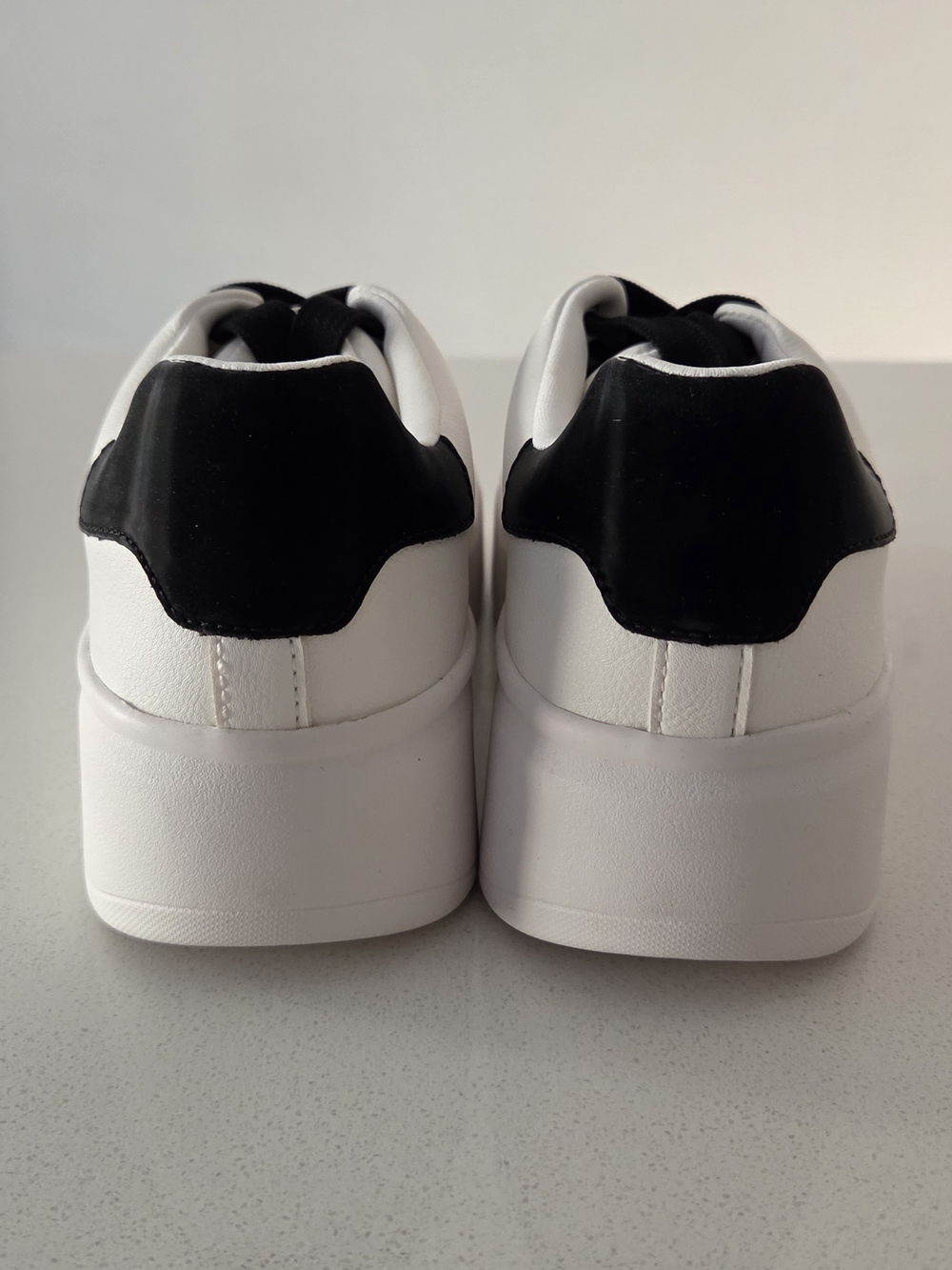Aldo White and Black Low-Top Platform Sneakers - Picture 3 of 5